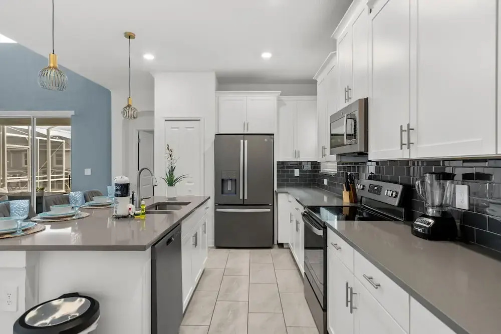 Luxury 5Bed Home with Pool and Game Room