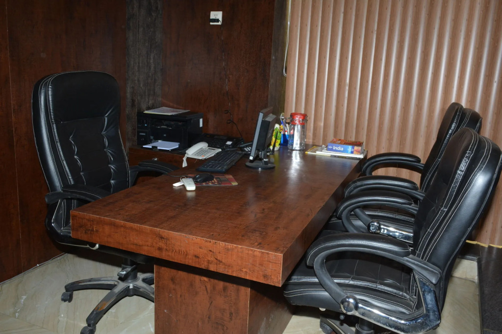 HOTEL VISHAL RESIDENCY NEAR DELHI AIRPORT with FREE AIRPORT DROP