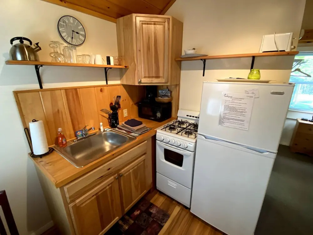Pine Grove Cottages