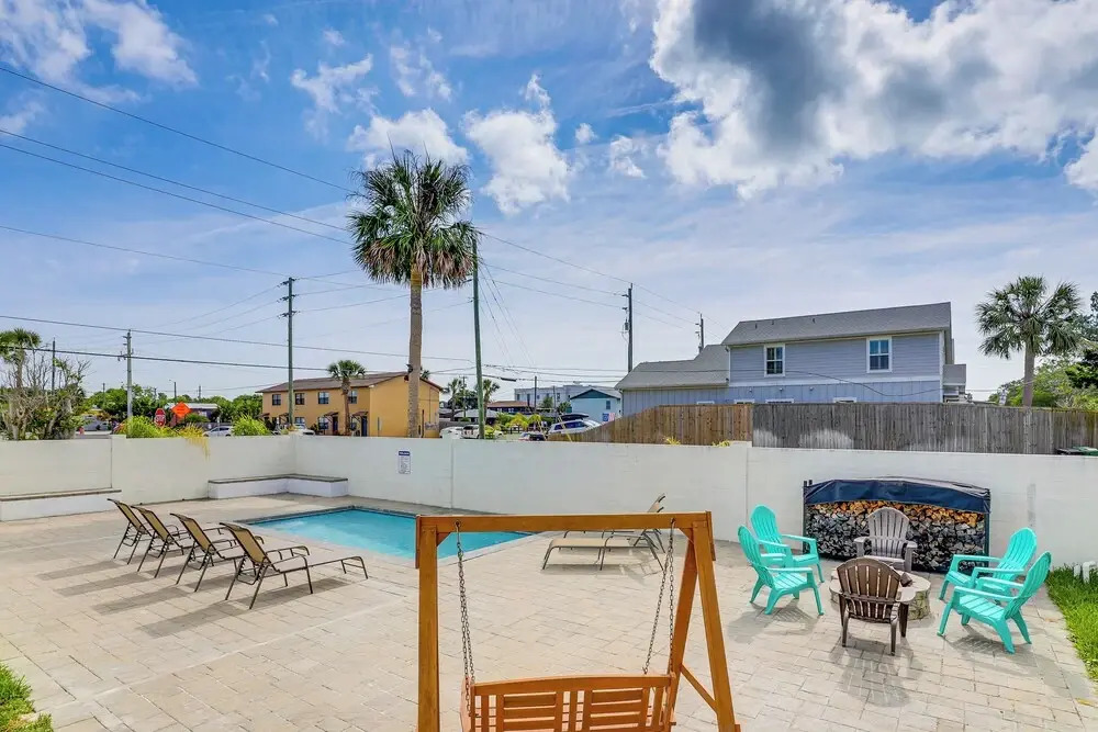 St Augustine Getaway < 1 Mi to Historic Downtown!