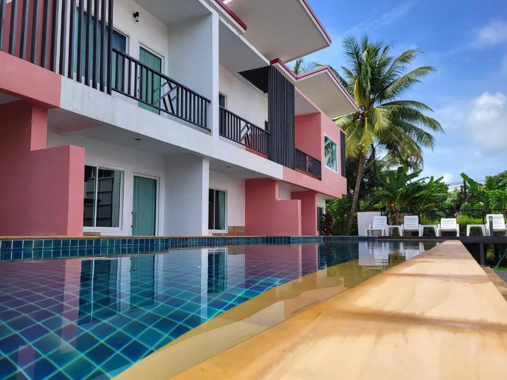 Pinky Hotel by Kanchana