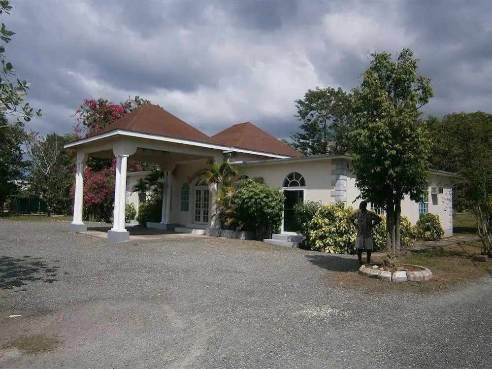 The Royal Hummingbird Resort