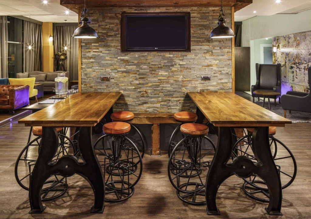 Travellers Inn