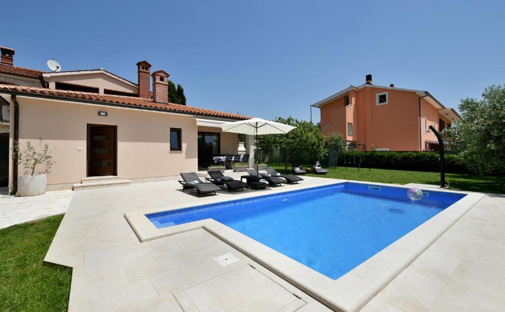 House Vedran 1125