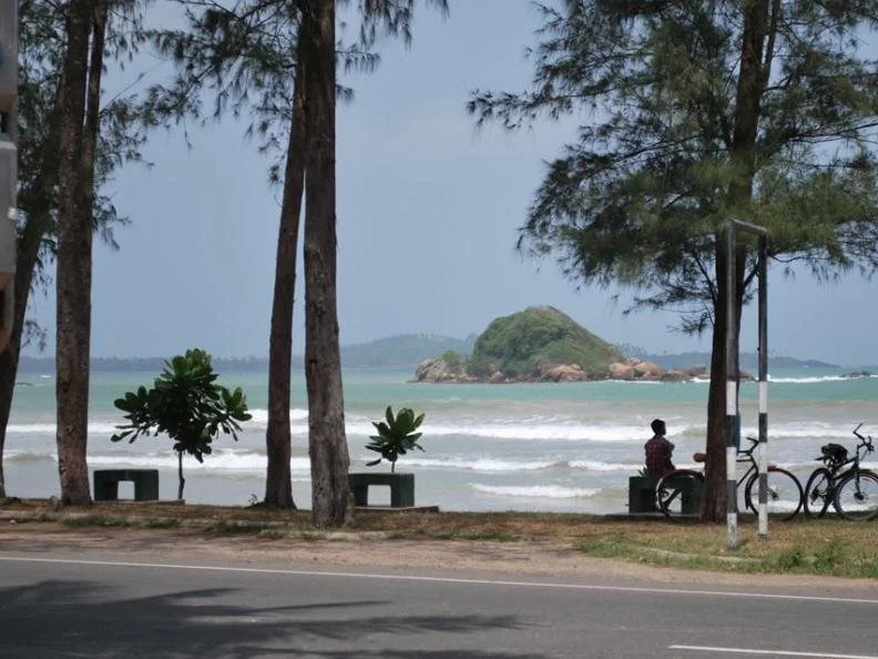Sunroo Beach Weligama Resort