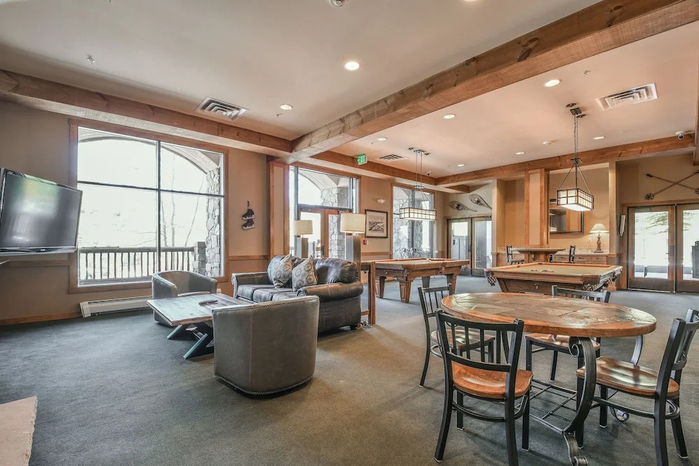 Buffalo Lodge 8342 by SummitCove Vacation Lodging