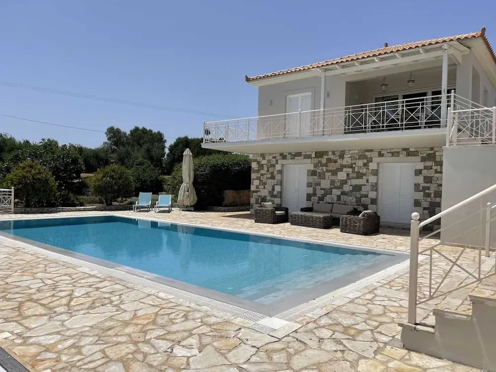Luxurious Villa in Peloponnese with Swimming Pool