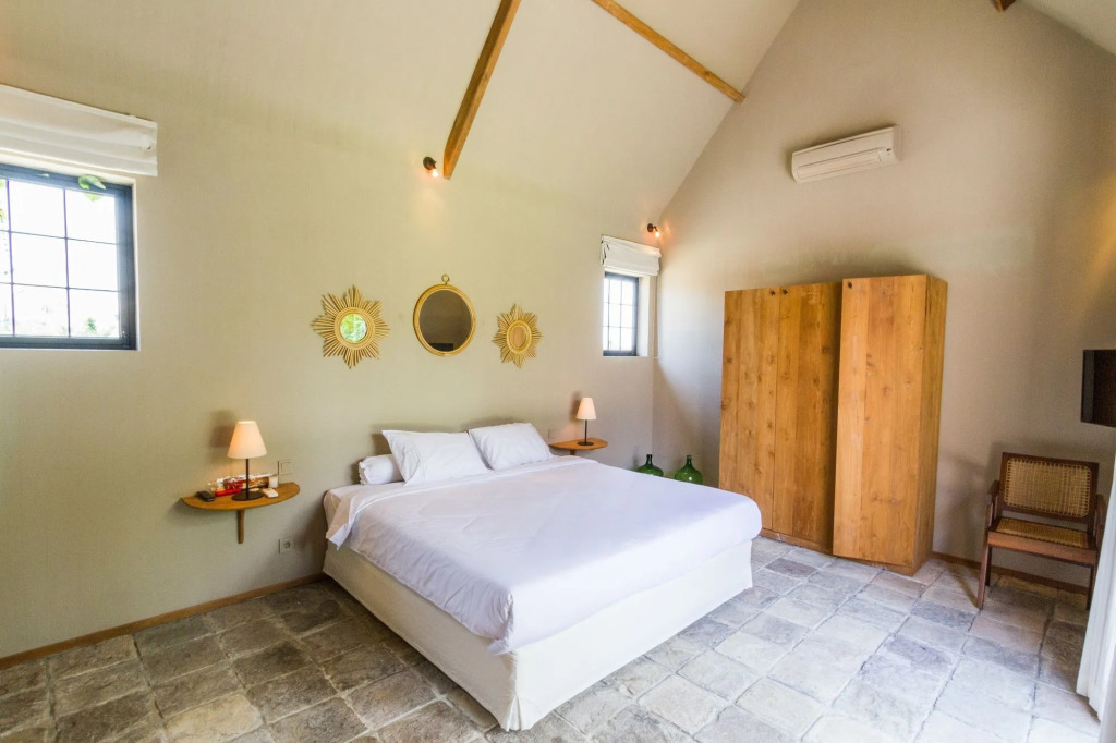 Villa Taijasa - Luxury 5BR Villa with 20m Pool