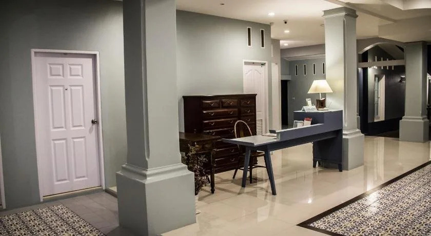 Plern Pitch Residence