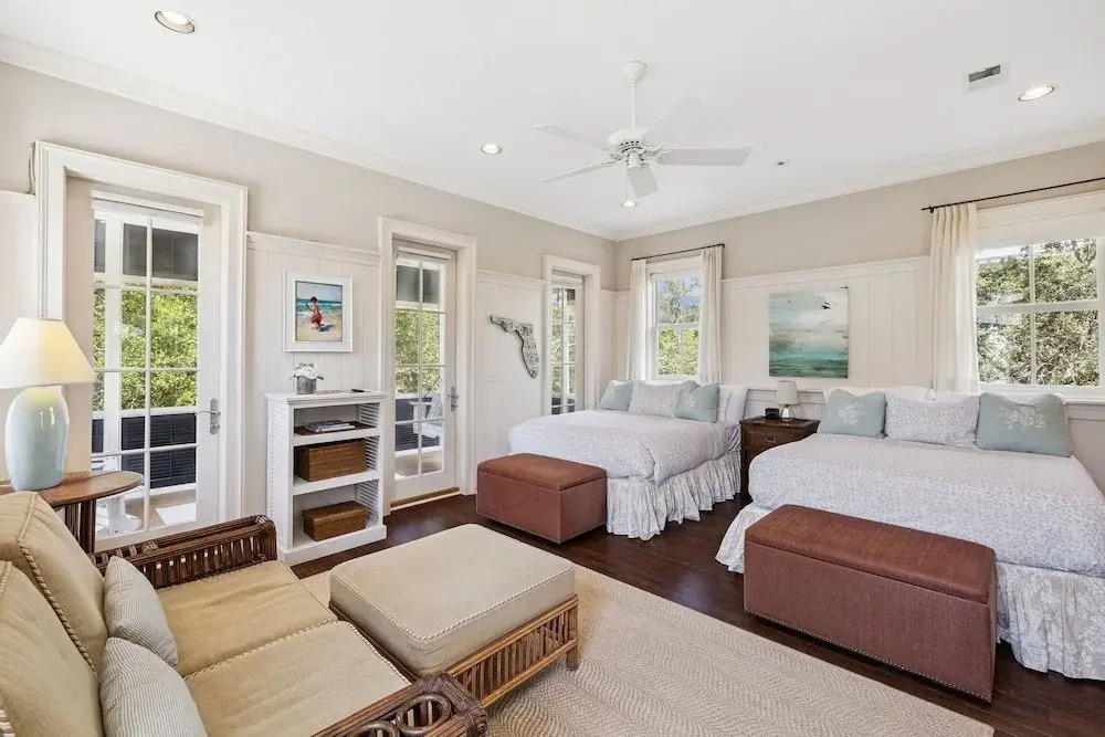 Short Walk to Beach Club, Close to Seaside 3BR Home & Carriage House home