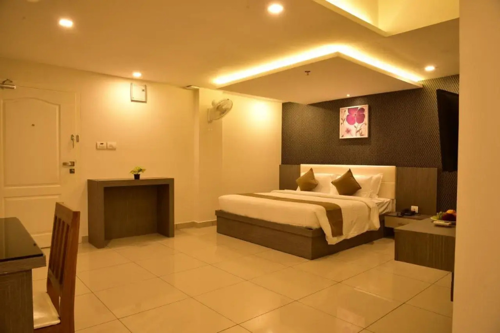 WHITE SUITE HOTEL