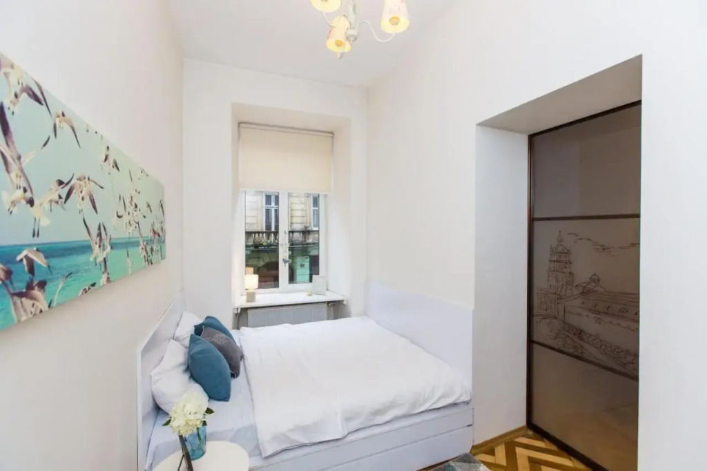 SoVA apartment str Gnatyuka 18