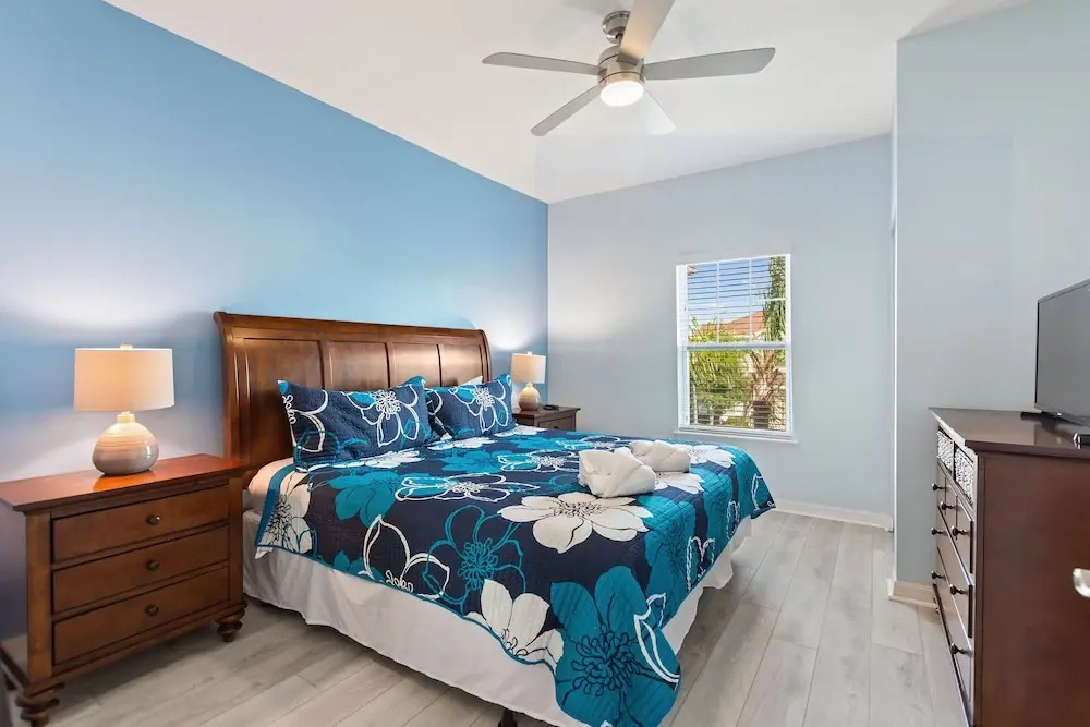 Magic Hideaway @ Lucaya Resort, Sleeps 8 #909