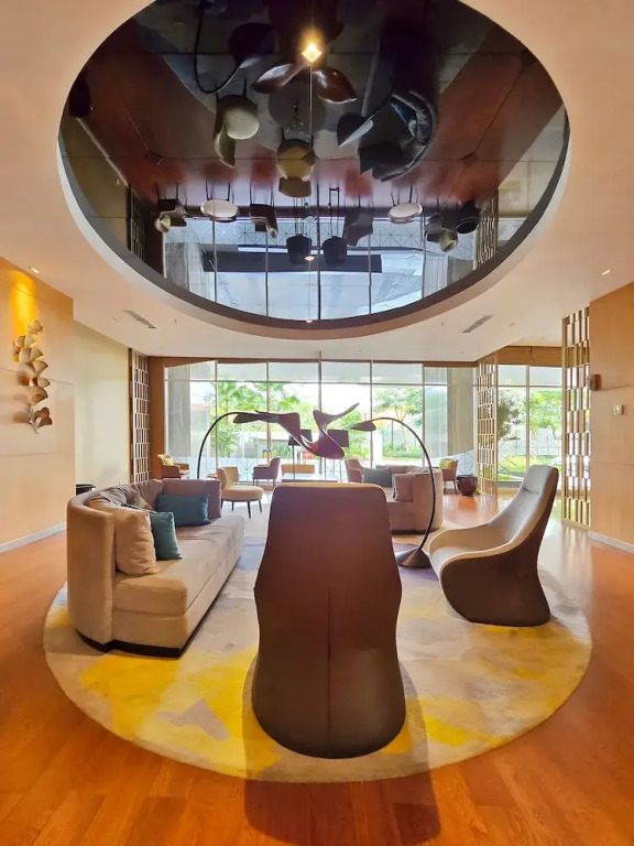 Amethyst By SanLiving - 3BR & 1 Maid Room - Central Park Mall