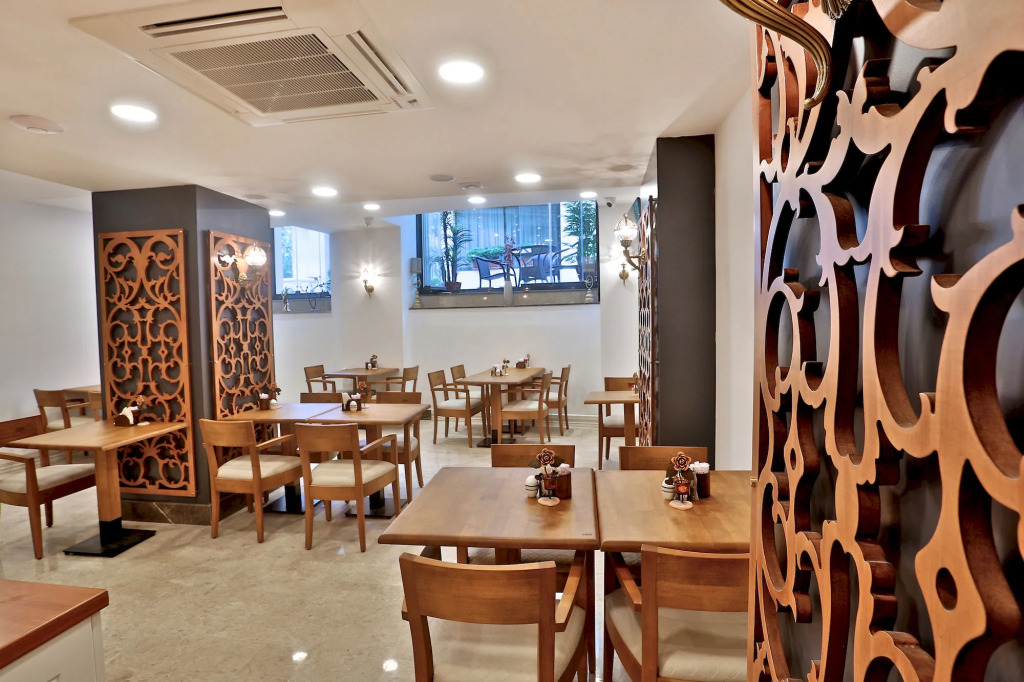 Anthemis Hotel