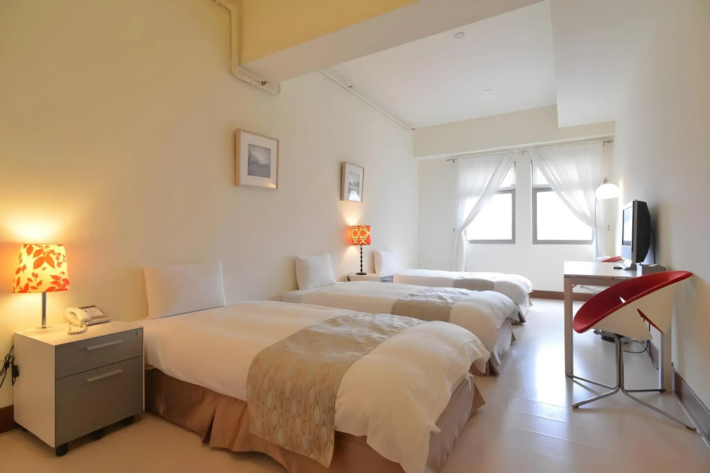 Yago Inn