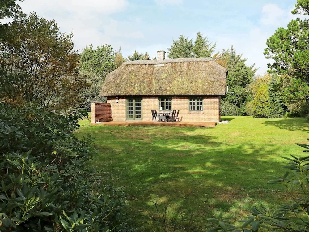 6 Person Holiday Home in Ulfborg