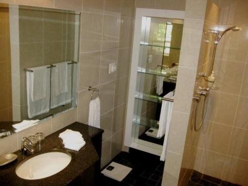 The Helderview Luxury Suites