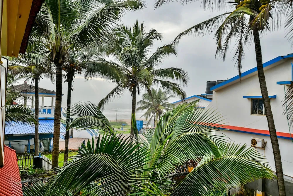 OYO 17110 Joy Guest House