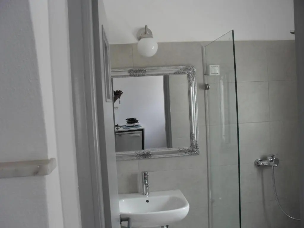 Naoussa Hotel Paros by Booking Kottas