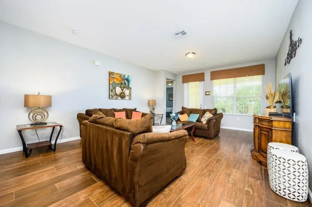 Epic Universe NEW Beautiful Lakeview Condo Near the Parks - 1026