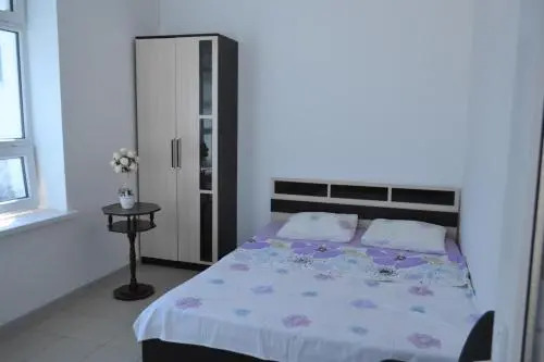 Guest House on Oktyabrskaya 19