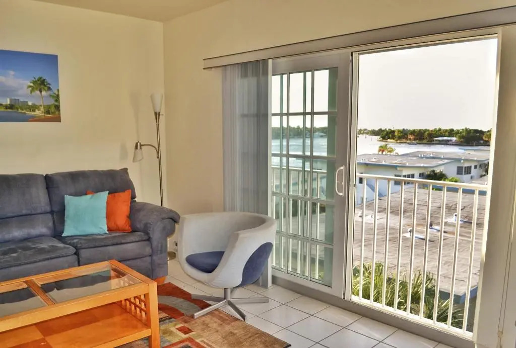 Fort Lauderdale Yacht and Beach Club 416