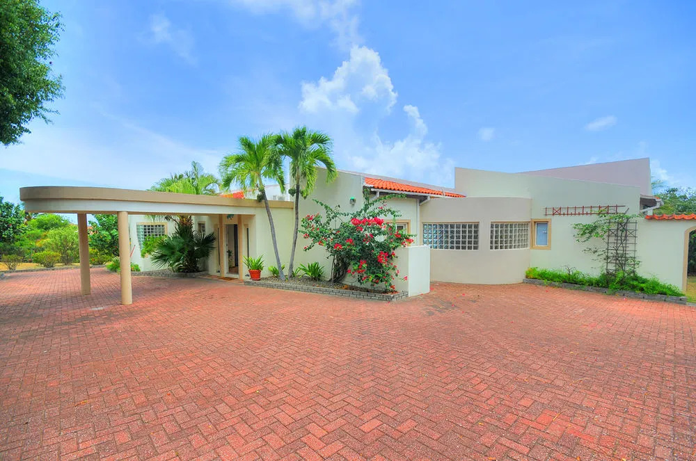 Villa Mystique
