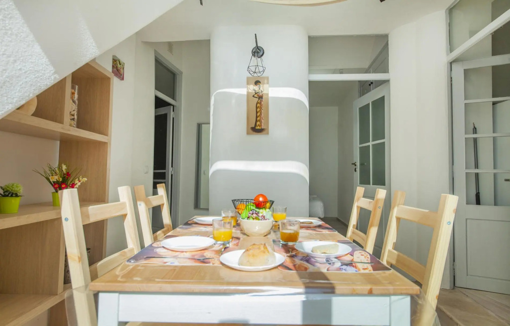 A46 - Oliveira Downtown Apartment