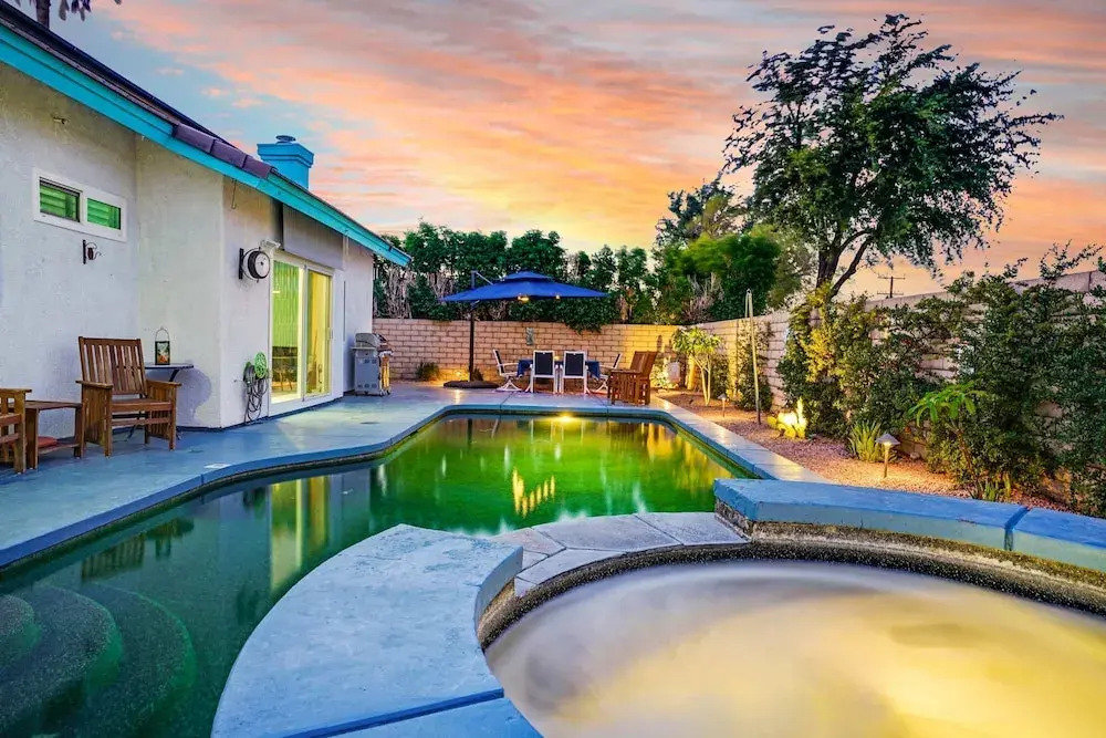 Palm Springs Escape Pool Spa Mountain Vibes