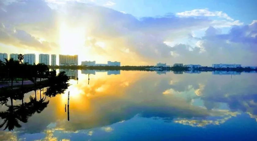 All Inclusive Bed & Beach & Fun Cancun