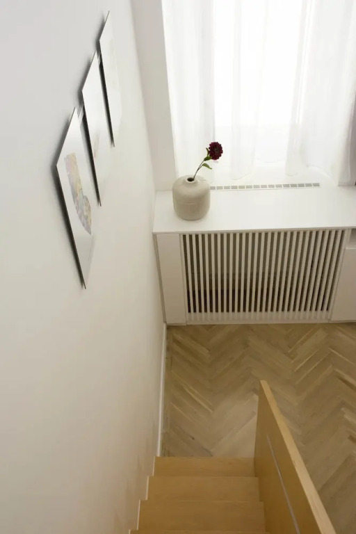 Cioppino Apartment