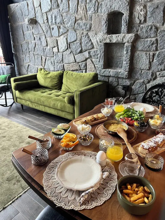 Ayder Vanak Stone Suites