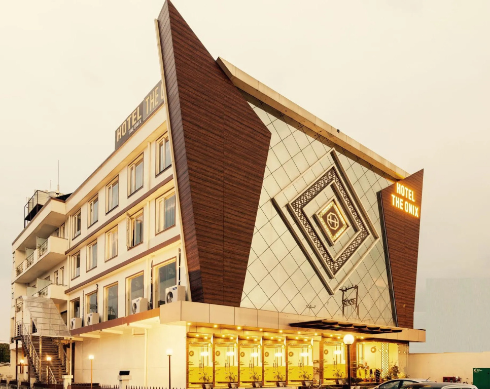 Hotel The Onix