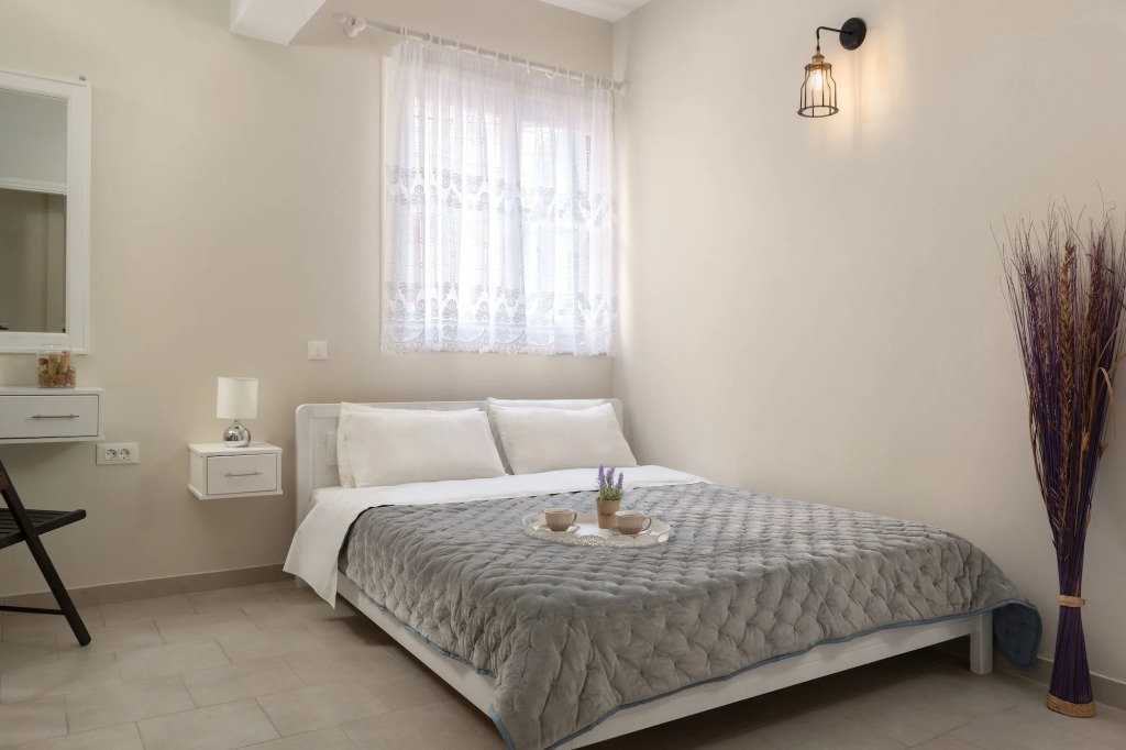 Maravelias Rooms