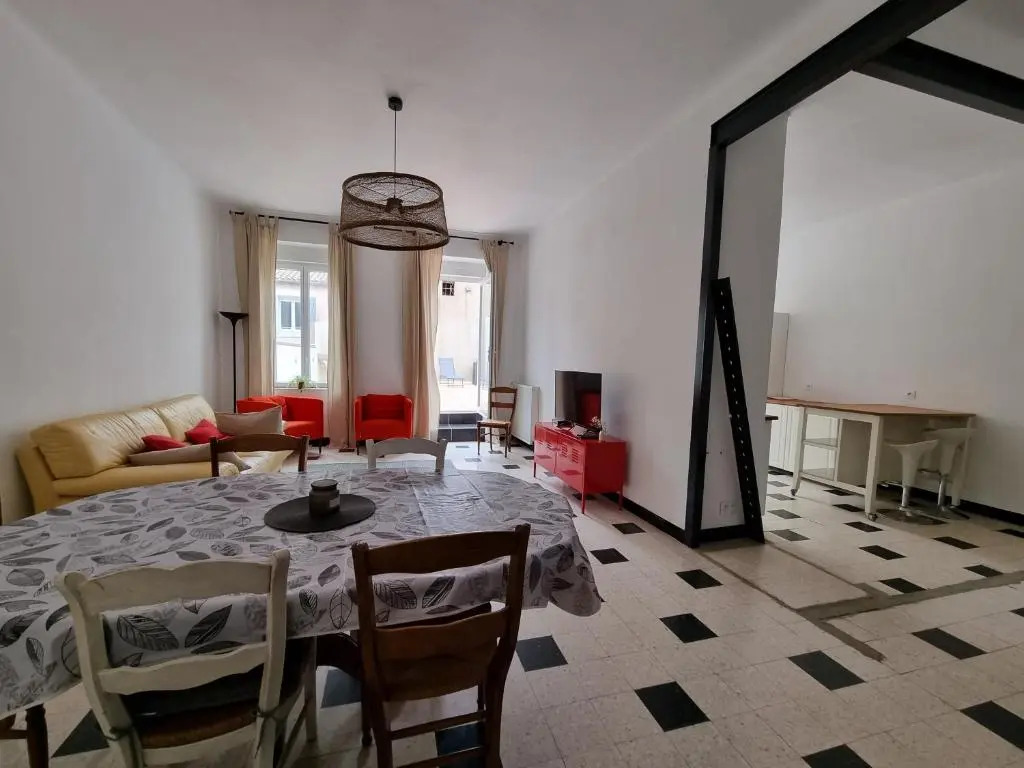 T4- terrasse 50m², garage, centre-ville