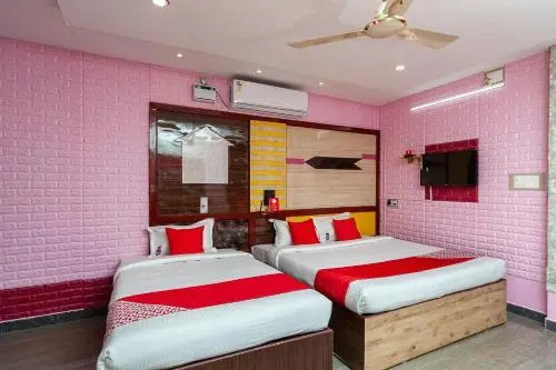 OYO 26735 Hotel Gnanam Residency