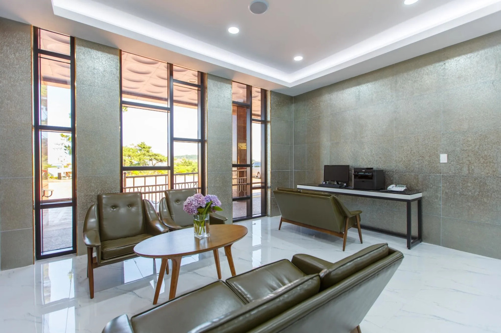 Hotel Sweet Castle Jeju Hamdeok