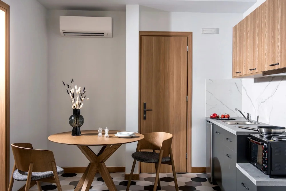 Kipos Boutique Suites