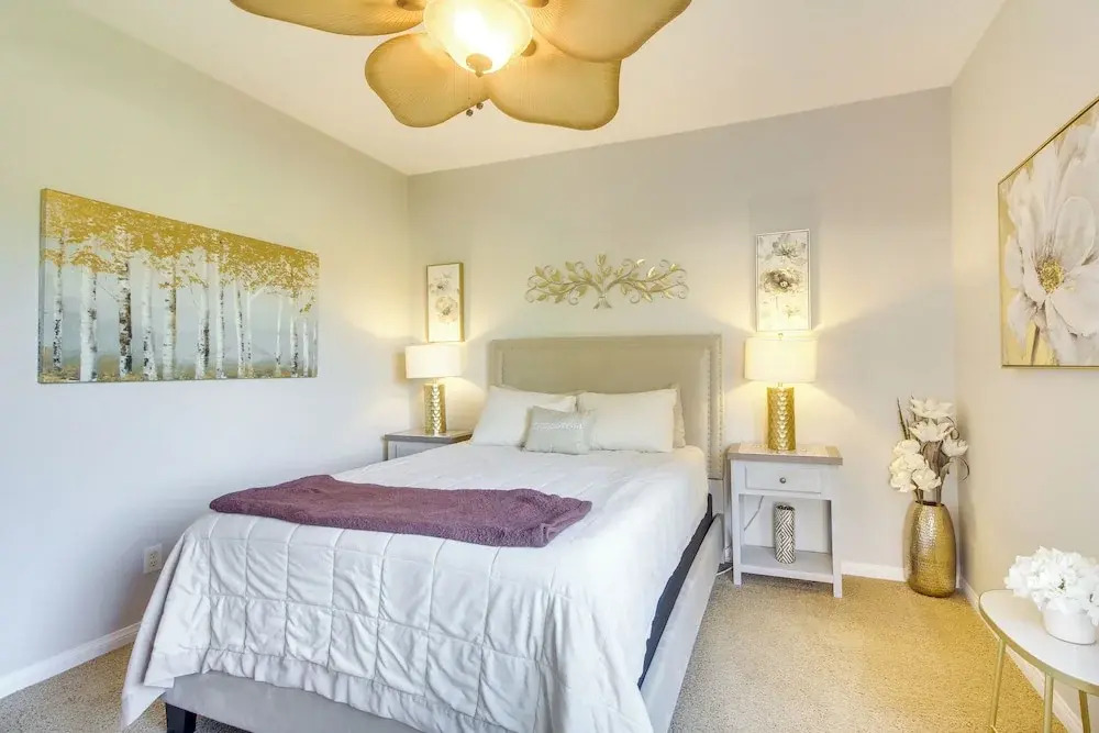 2 Mi to Empire Polo Club: Indio Home w/ Fireplace!