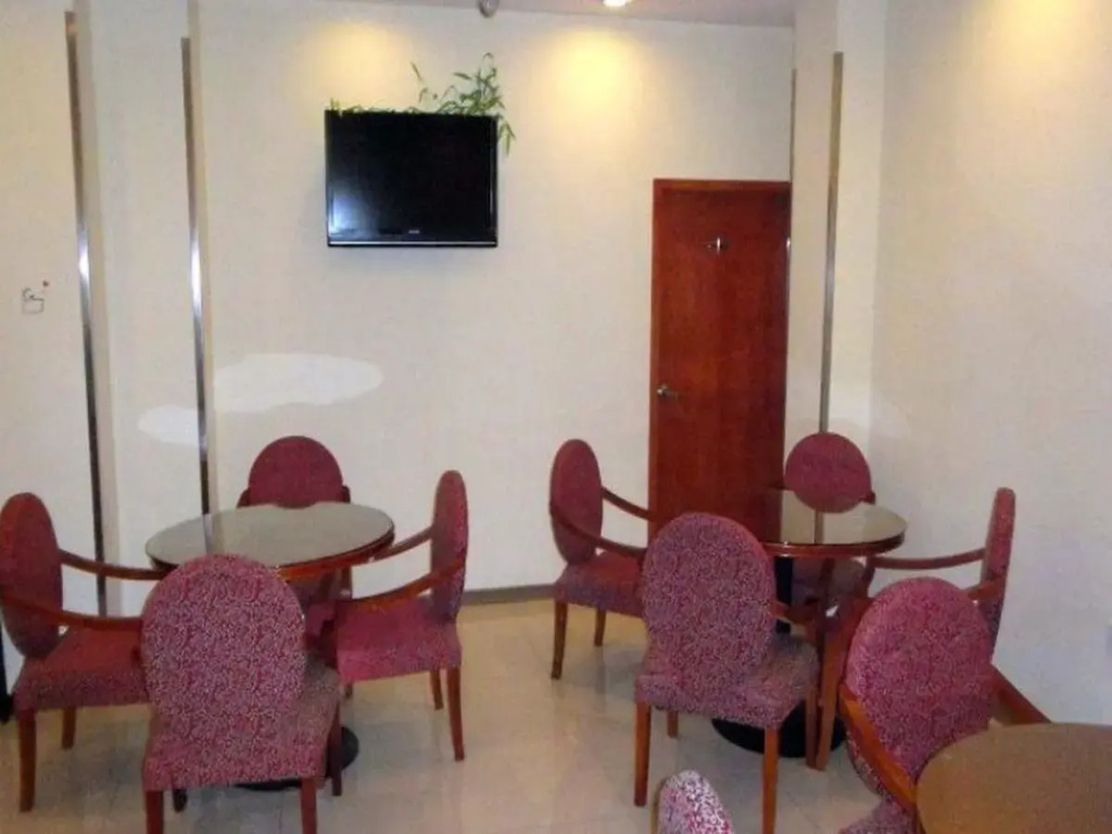 Hanting Hotel Wuhan Jiangtan Park