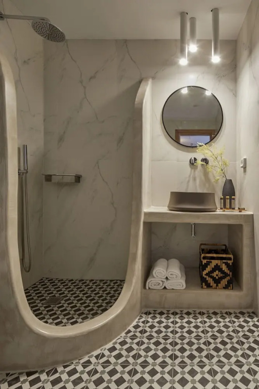 Mayu Suites