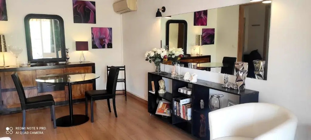 Appartement d'une chambre avec vue sur la ville balcon et wifi a Cogolin a 5 km de la plage