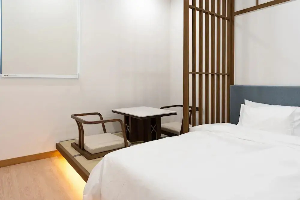 Shilla Legacy Hotel