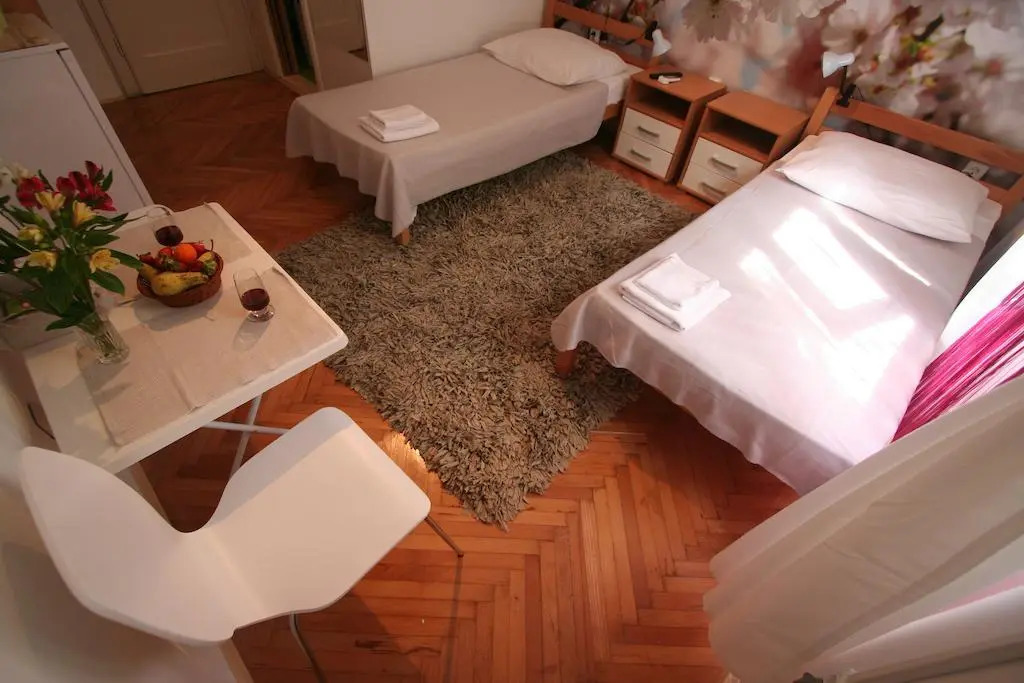 Apartment Dharma