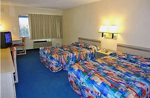 Americas Best Value Inn & Suites-Blue Springs / Kansas City