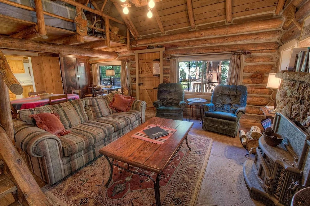 Zephyr Cabin home