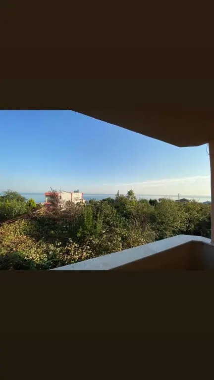 Ai̇port Happy House