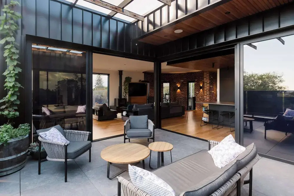 Helix in Mornington With 4 Bedrooms and 3 5 Bathrooms