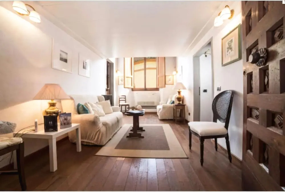Hemeras Boutique House Servi